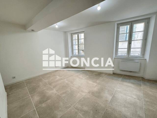 Maison à louer, 50m², HYERES