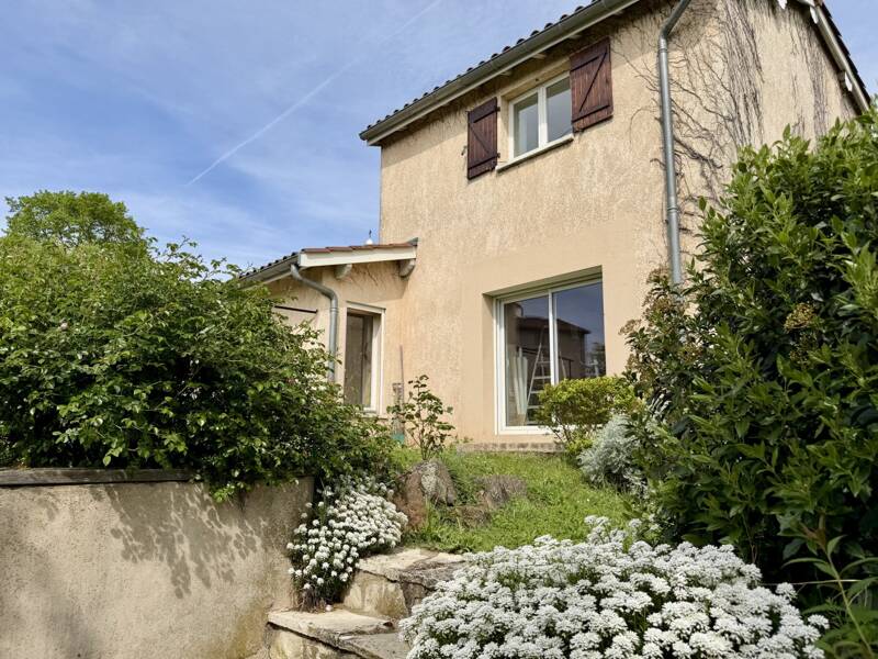 Maison à vendre, 150m², SAINT GENIS LES OLLIERES