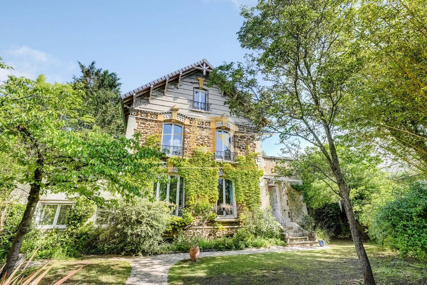 Maison à vendre, 153m², SAINT MAUR DES FOSSES