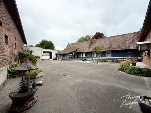 Maison de plain-pied à vendre 415 000 € 4 pièces 2 chambres 119 m² 5 882 m² de terrain Sailly-lez-Lannoy 59390