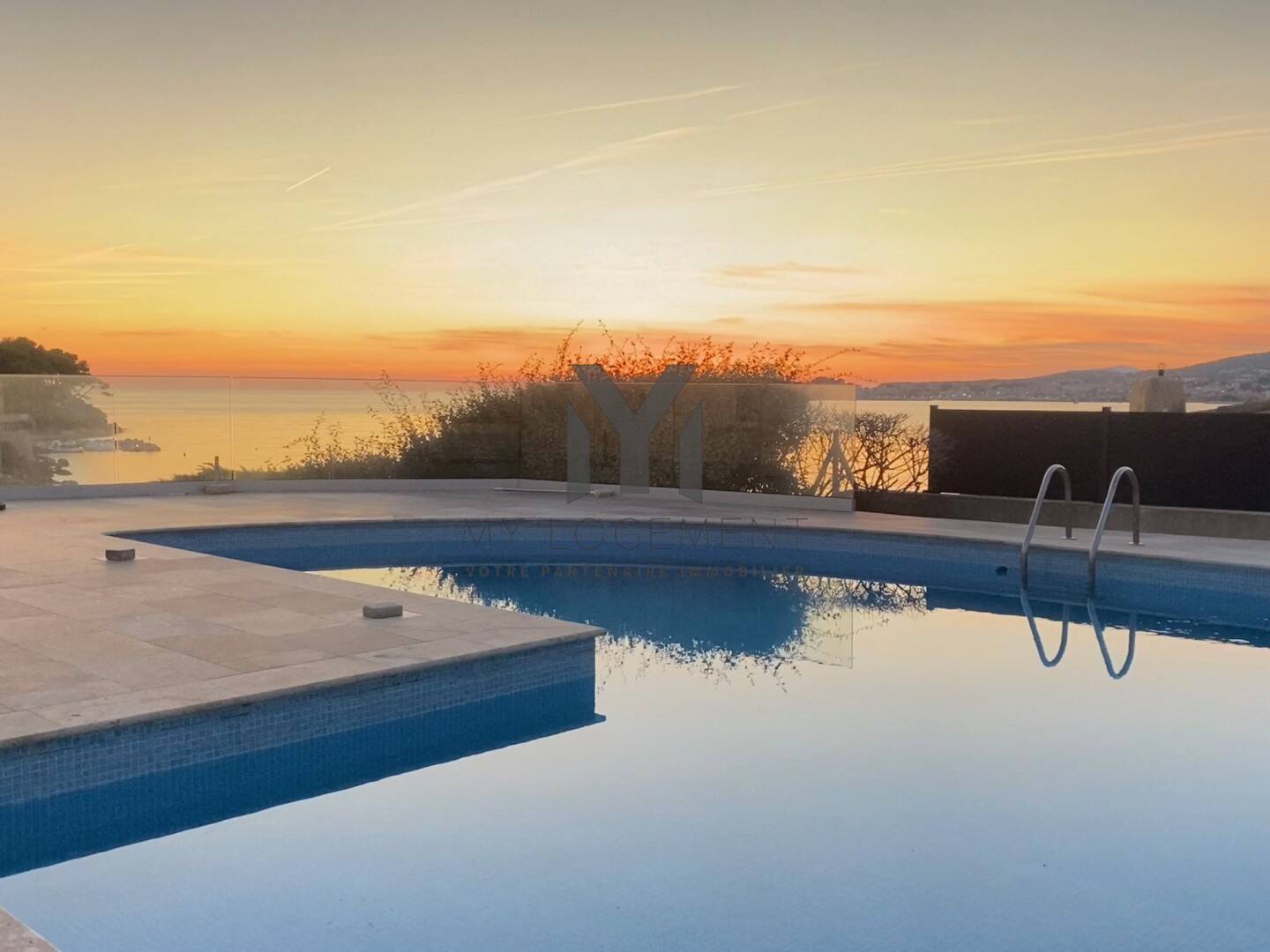 Maison à vendre, 200m², SANARY SUR MER