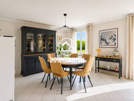 Maison à vendre 281 000 € 6 pièces 4 chambres 113 m² 610 m² de terrain Trangé 72650