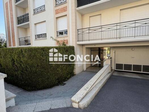 Appartement à louer 990 € 2 pièces 1 chambre 45,03 m² RDC Grenouillère-Marnois-Rive de Marne Noisy-le-Grand 93160
