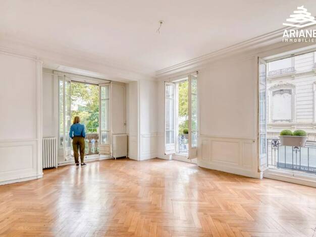 Appartement à vendre 919 000 € 8 pièces 5 chambres 192,8 m² 2ème étage Tête d'Or Lyon 6ème arrondissement 69006