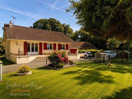 Maison à vendre 188 000 € 8 pièces 4 chambres 128 m² 1 632 m² de terrain Bois-Normand-près-Lyre 27330