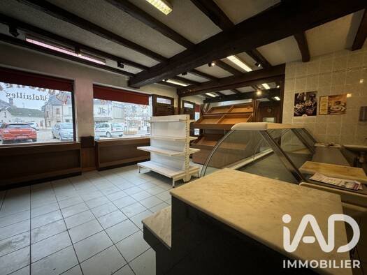 Immeuble à vendre 91 000 € 70 m² Dangeau 28160