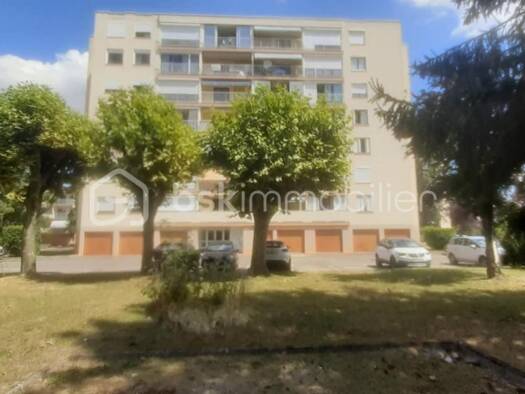 Appartement à vendre 190 000 € 4 pièces 3 chambres 89 m² Étage 6/7 Champfleuri Bourgoin-Jallieu 38300