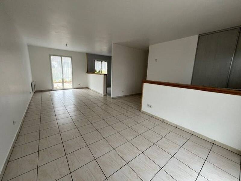 Maison à louer, 95m², LADIGNAC LE LONG