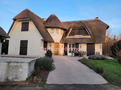 Maison à vendre 520 000 € 10 pièces 6 chambres 213 m² 2 898 m² de terrain Manziat 01570
