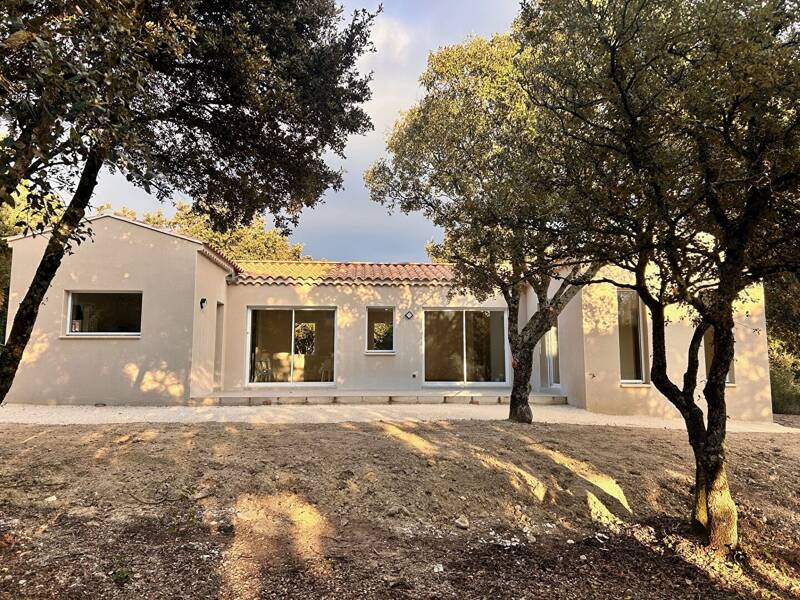 Maison à louer, 115m², SAINT RESTITUT