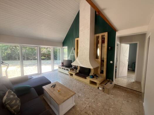 Maison à louer 2 250 € 7 pièces 5 chambres 155 m² 1 172 m² de terrain Certe Trignac 44570