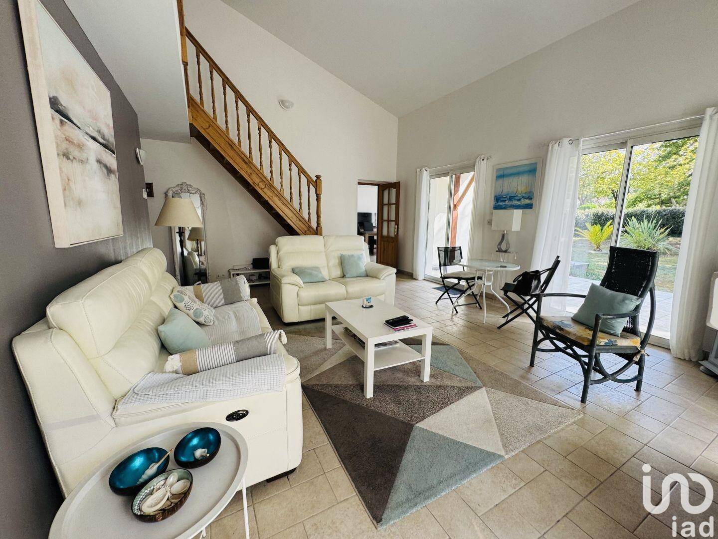 Maison à vendre, 177m², SOULAC SUR MER