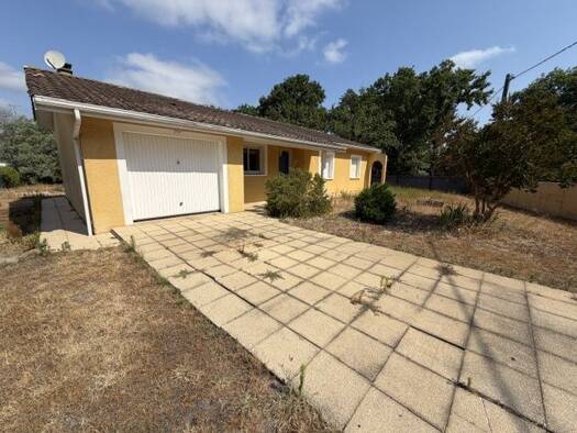 Maison de plain-pied à vendre 553 500 € 4 pièces 3 chambres 106 m² 1 000 m² de terrain La Hume Gujan-Mestras 33470