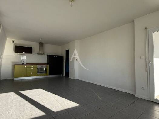 Appartement à vendre 197 000 € 3 pièces 2 chambres 70 m² Étage 3/4 Chantenay Nantes 44100