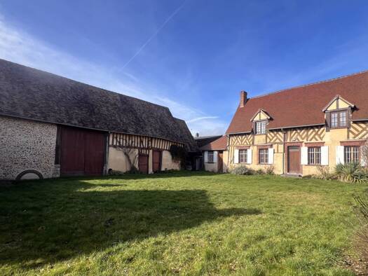 Villa à vendre 450 000 € 6 pièces 4 chambres 180 m² 1 981 m² de terrain Houdan 78550