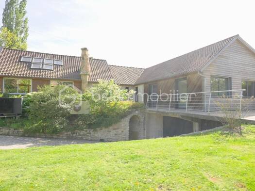 Maison à vendre 890 000 € 11 pièces 4 chambres 380 m² Marines 95640