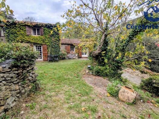 Maison à vendre 593 000 € 7 pièces 4 chambres 221 m² 46 112 m² de terrain Reynès 66400