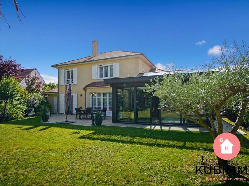 Maison à vendre, 190m², BUSSY SAINT GEORGES