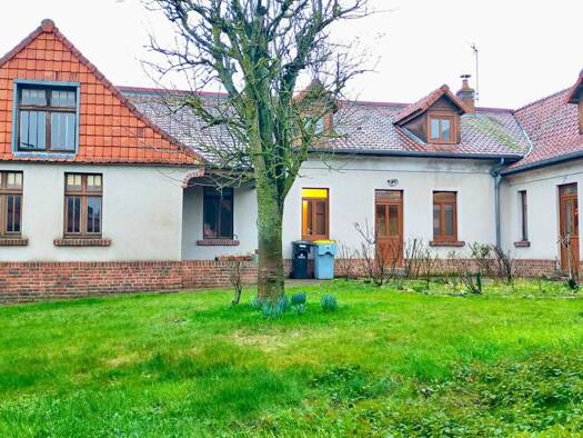 Maison à vendre 228 800 € 1 pièce 3 chambres 123 m² 648 m² de terrain Flesselles 80260