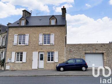 Maison de ville à vendre 177 000 € 3 pièces 2 chambres 69 m² 88 m² de terrain Le Quesnay Valognes 50700