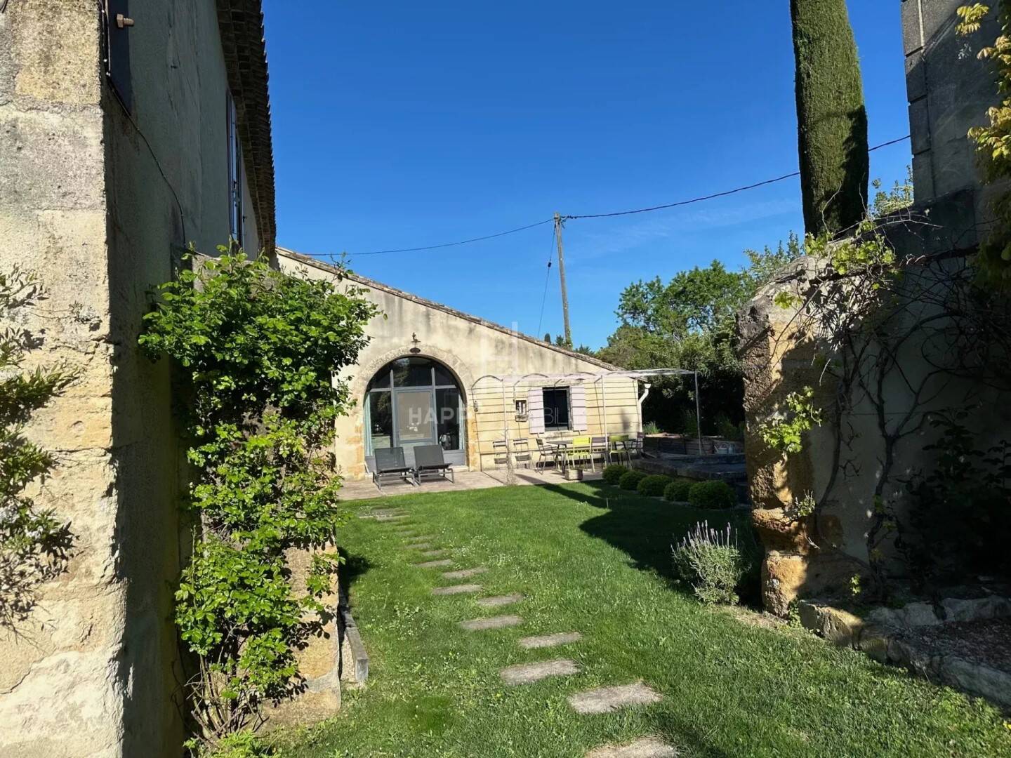 Maison à vendre, 300m², MOURIES