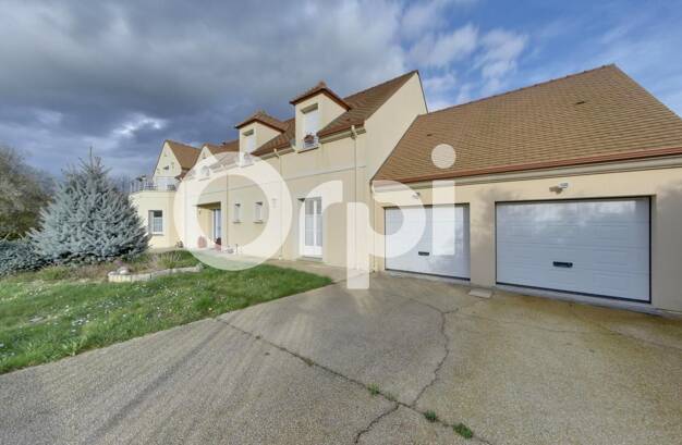 Maison à vendre 649 000 € 8 pièces 7 chambres 350 m² 1 089 m² de terrain Lagny-le-Sec 60330