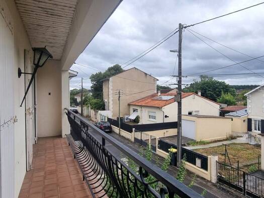 Maison à vendre 199 500 € 6 pièces 4 chambres 160 m² 229 m² de terrain Gond-Pontouvre 16160