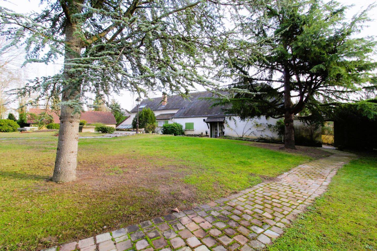 Maison à vendre, 300m², HOUDAN