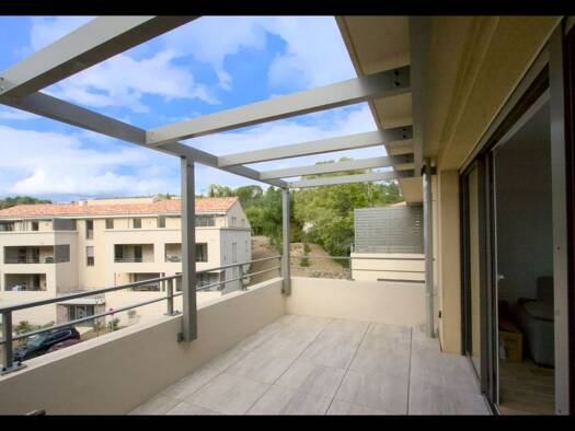 Appartement à vendre - Première occupation 355 000 € 2 pièces 1 chambre 47 m² Étage 3/3 Les Platanes Aix-en-Provence 13100