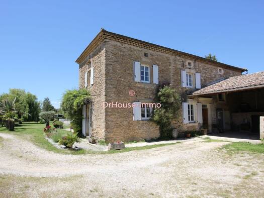 Maison à vendre 800 000 € 8 pièces 4 chambres 208 m² 7 000 m² de terrain Upie 26120