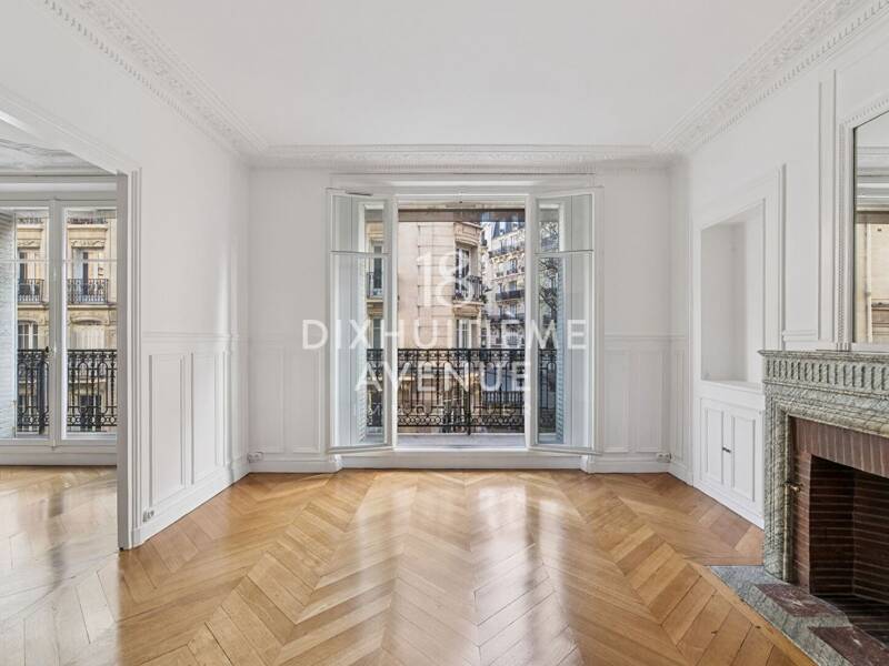 Maison à louer, 108m², PARIS 18E