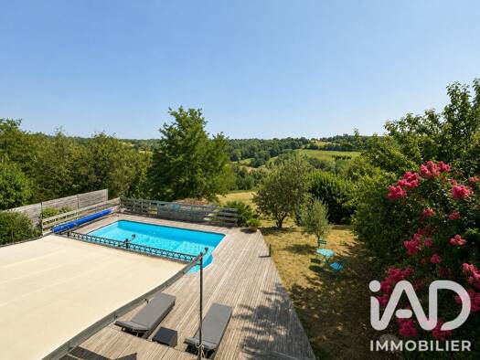 Maison à vendre 345 000 € 8 pièces 4 chambres 275,3 m² 982 m² de terrain Saint-Aubin 40250