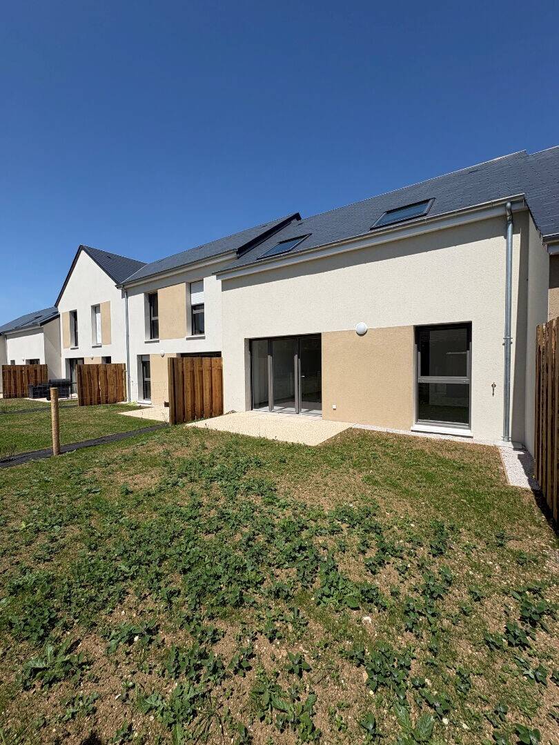 Maison à louer, 87m², ROTS