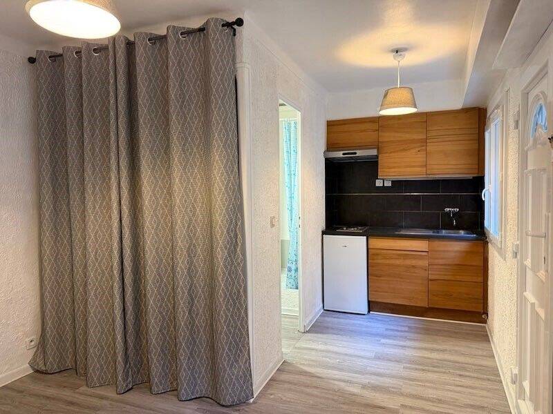 Maison à louer, 18m², SANARY SUR MER