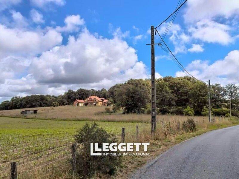 Maison à vendre, 215m², SAINT YRIEIX LES BOIS