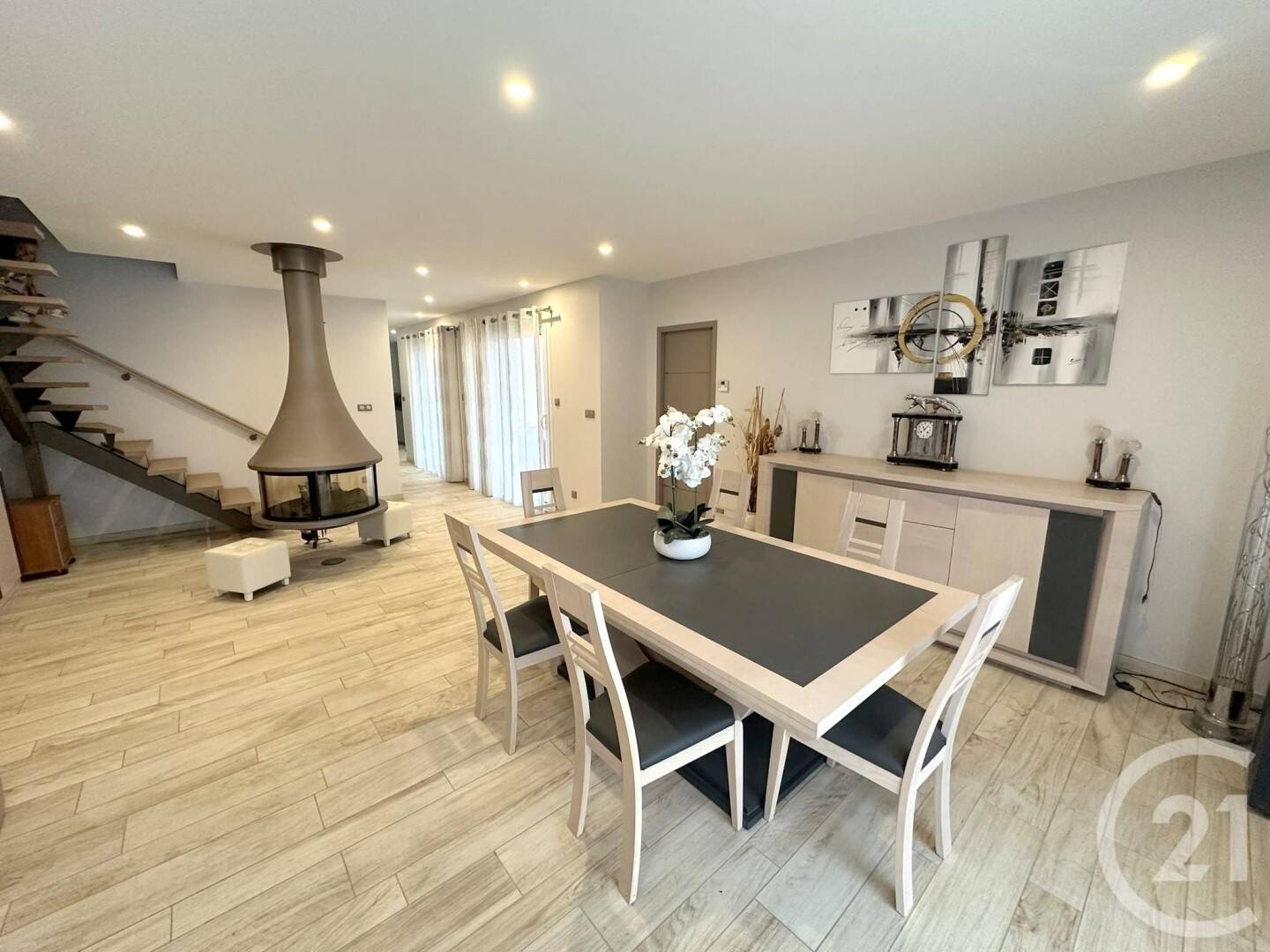 Maison à vendre, 161m², SAINT MAURICE DE GOURDANS