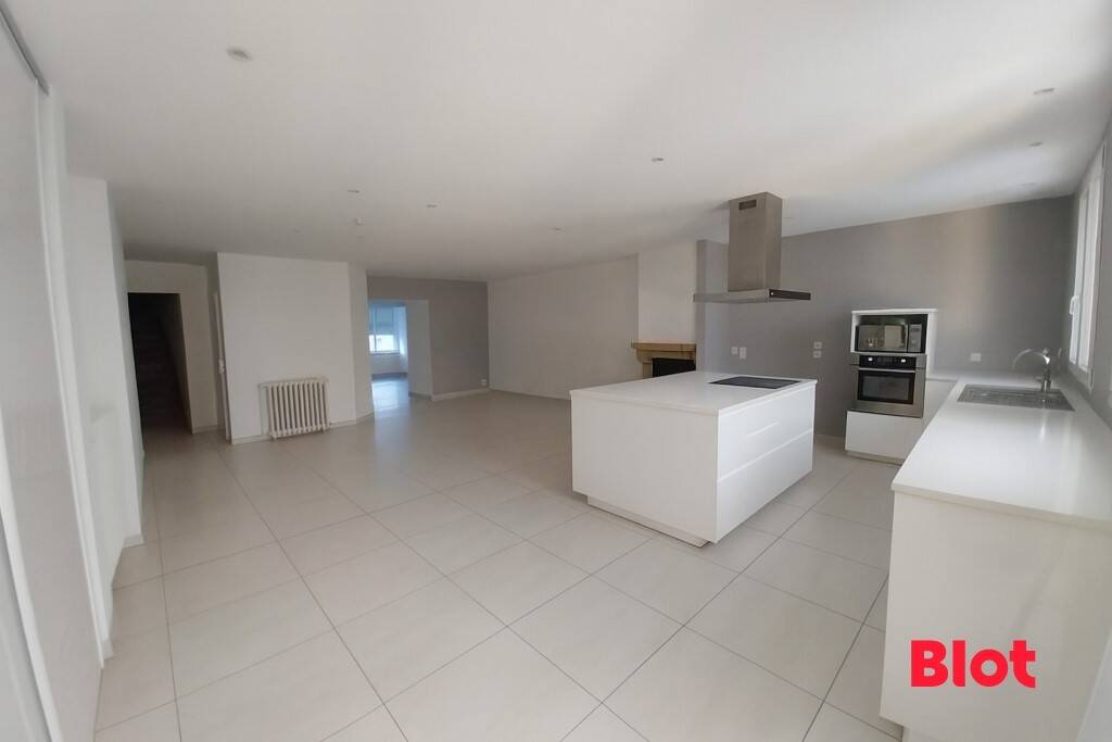 Maison à vendre, 169m², SAINT AUBIN DU CORMIER