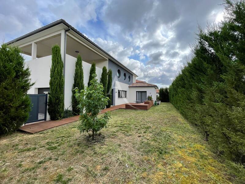 Maison à louer, 141m², CORNEBARRIEU