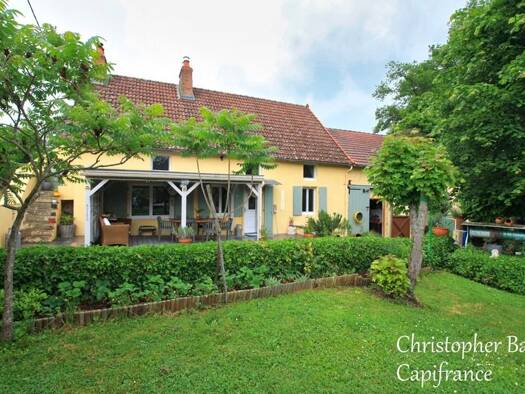 Maison à vendre 199 000 € 4 pièces 3 chambres 122 m² 10 684 m² de terrain Bert 03130
