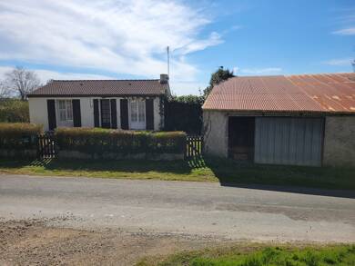 Maison à vendre 135 000 € 3 pièces 2 chambres 73 m² 1 034 m² de terrain St Etienne du Bois 85670