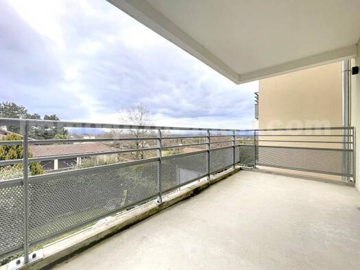 Appartement à vendre 310 000 € 3 pièces 2 chambres 72,8 m² 1er étage Saint-Cergues 74140