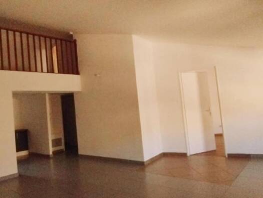 Appartement à vendre 109 000 € 3 pièces 1 chambre 62,2 m² Étage 3/3 Argensol Orange 84100