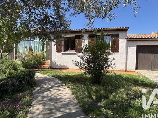 Maison de plain-pied à vendre 205 000 € 5 pièces 3 chambres 89 m² 577 m² de terrain Centre Pierrelatte 26700