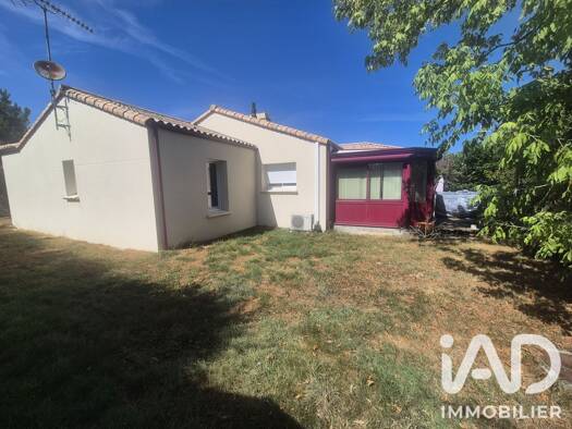 Maison à vendre 279 000 € 5 pièces 4 chambres 127 m² 580 m² de terrain Saint-Julien-des-Landes 85150