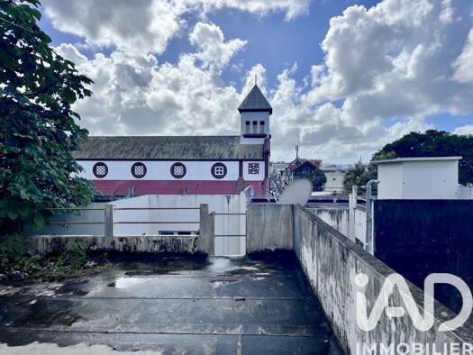 Maison de ville à vendre 87 000 € 8 pièces 7 chambres 140 m² 126 m² de terrain Fort-de-France 97200