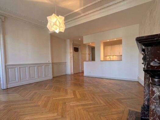 Appartement à louer 790 € 3 pièces 2 chambres 96 m² 2ème étage Beaulieu – Montchovet-Marandinière Saint-Étienne 42000