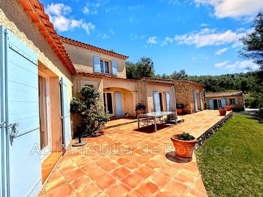 Maison à vendre 895 000 € 7 pièces 4 chambres 188 m² 12 645 m² de terrain Rognes 13840