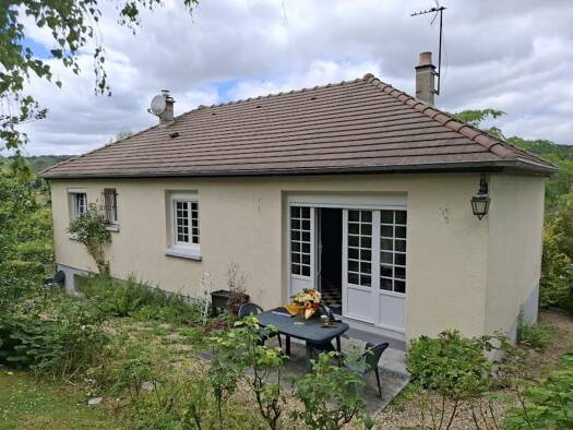 Maison de plain-pied à vendre 173 000 € 5 pièces 3 chambres 72 m² 1 100 m² de terrain Lyons la Foret 27480