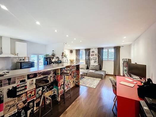 Appartement à vendre 179 000 € 3 pièces 2 chambres 74 m² Étage 4/4 Argensol Orange 84100