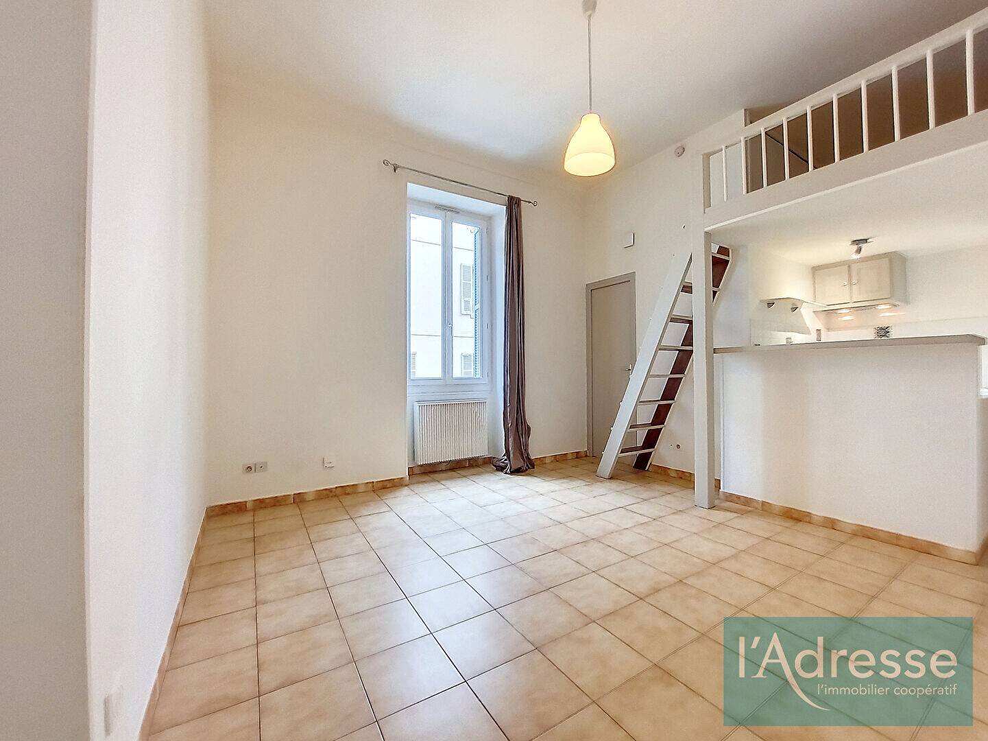 Maison à louer, 31m², AJACCIO